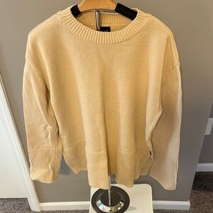 GAP Cream Knit Pullover
